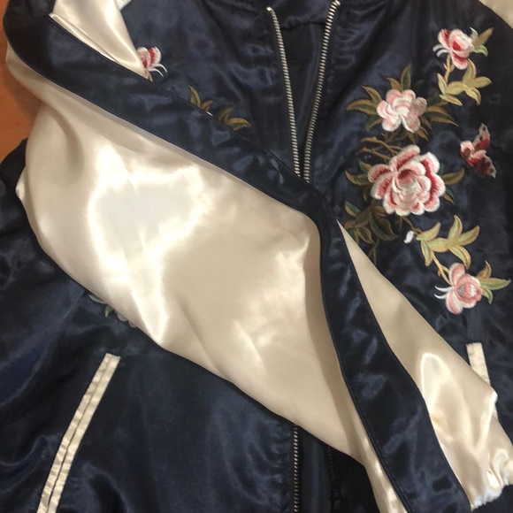 Floral jacket - Picture 4 of 4